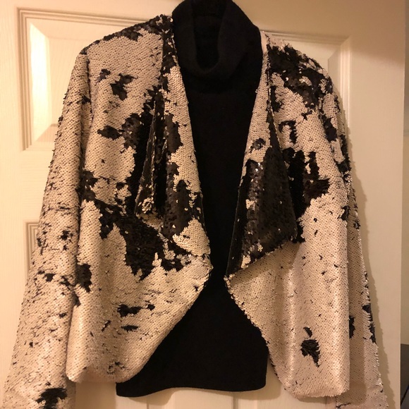 ❌SOLD ❌ Cupcakes & Cashmere sequined jacket - Picture 4 of 7